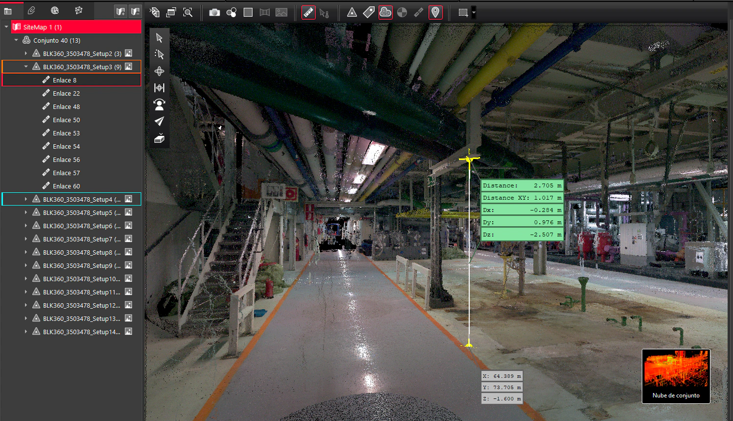 Captura de datos en la fábrica: la nube de puntos superpuesta a la fotografía real de la nave